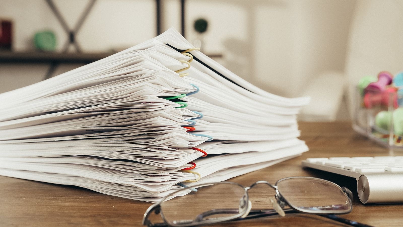 An application file checked against a document list